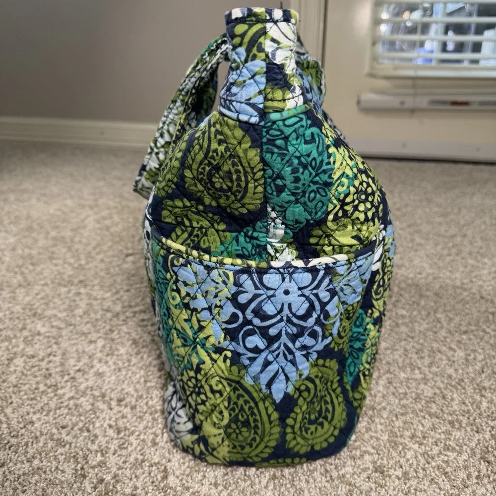 Vera Bradley Caribbean Sea Tote Side Pockets Inside Zip Pocket